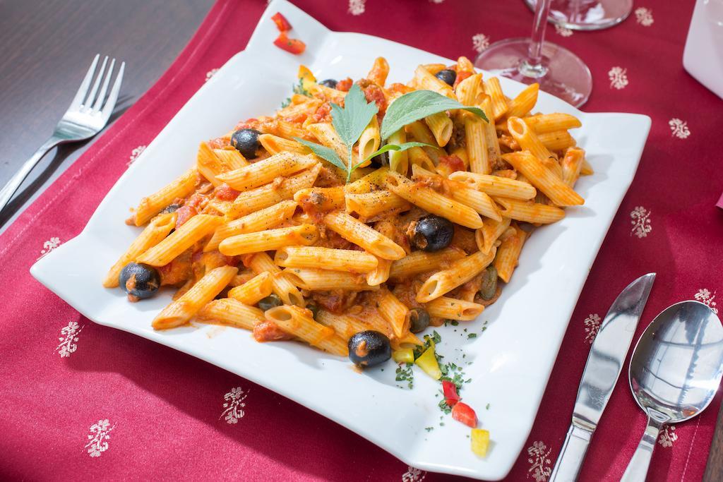 Gaestehaus Krappinger/Pizzeria Mamma Mia Оссиах Экстерьер фото